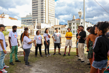 MediEsquina no Jardim Suspenso do Valongo. Curso de Mediação Cultural. Galeria Providência 2022. 